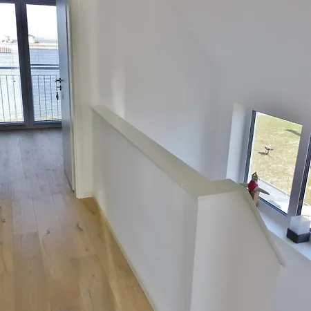 Kapitaenshausseeadler 28 אולפניץ