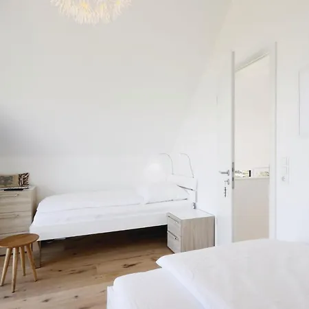 Kapitaenshausseeadler 28 *